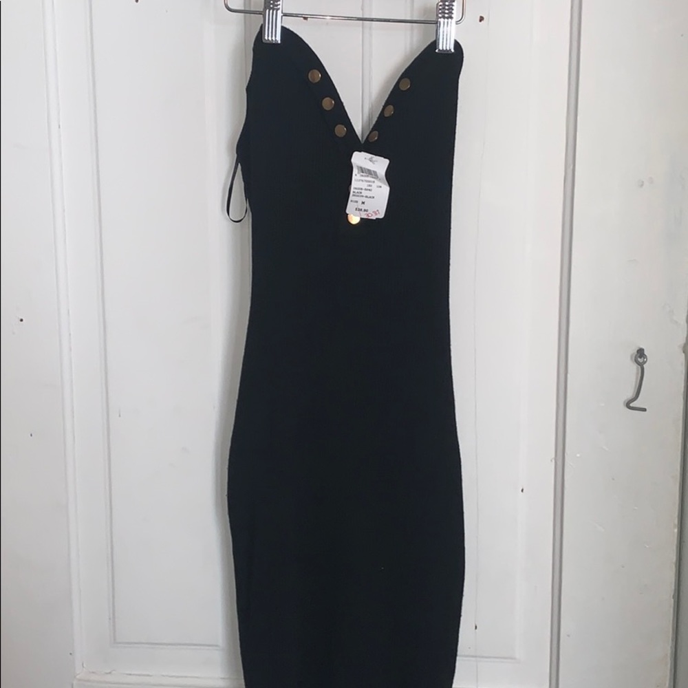 Dress - Picture 4 of 4